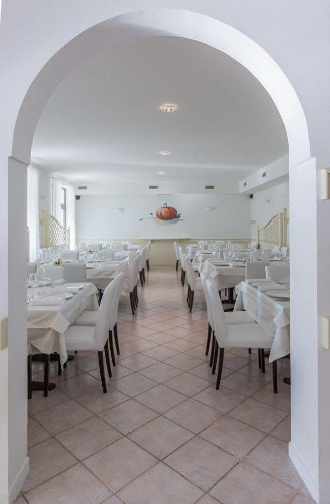 Hotel La Settima Luna Савудрия Экстерьер фото